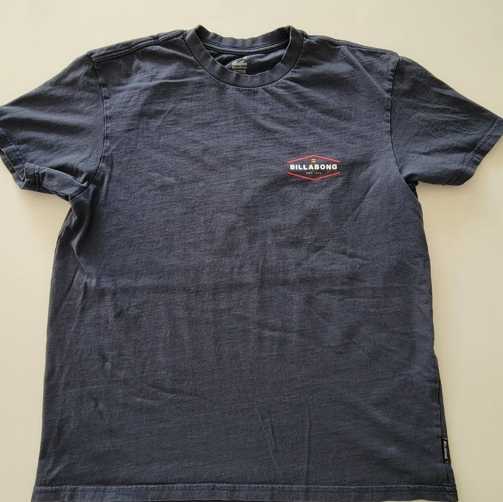 Billabong tshirt